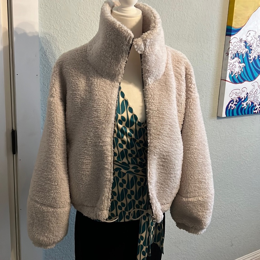 Lululemon cream Cinchable fleece zip-up 6